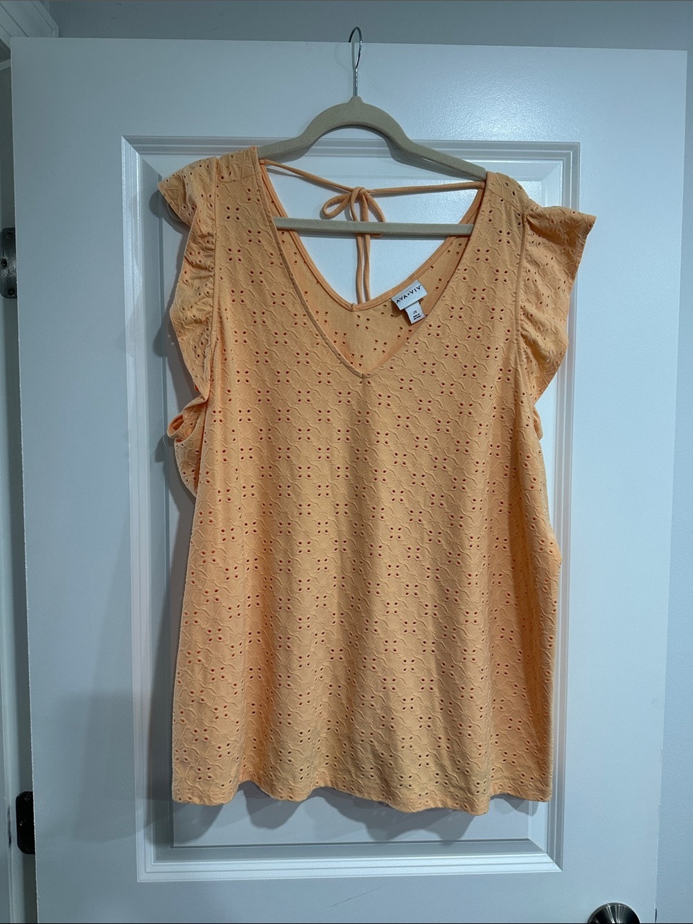 Ava & Viv Peach Eyelet V-Neck Tie-Back Flutter Sleeve Tunic
